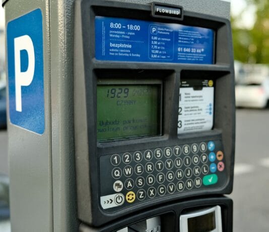 Zgubiona lub skradziona karta parkingowa – jak ją zastrzec i uzyskać nową?